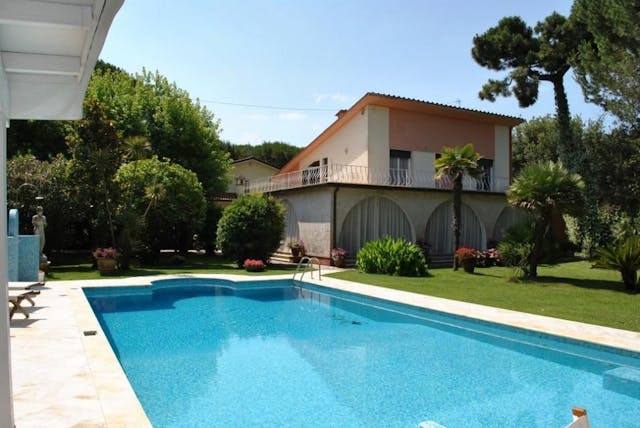 Luxury villa with pool near beach in Forte dei Marmi, Tuscany Rif: Pina 