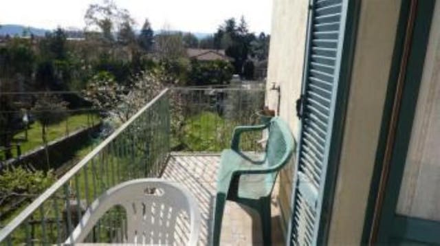 Townhouse near services and lakeside with panoramic views Ref CA0207