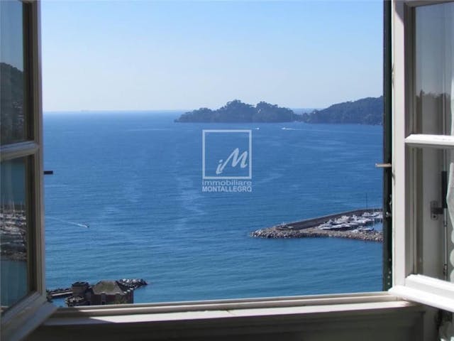 Sea-view apartment in Liguria Ref: V460