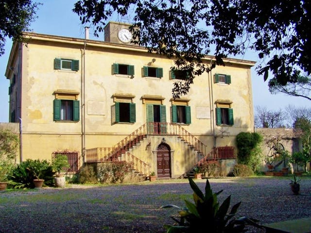 Country estate in Tuscany with villa and 2 annexes Ref: AVC03