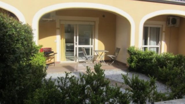 Pizzo Beach Apartment - 1 bedroom apartment with sea views