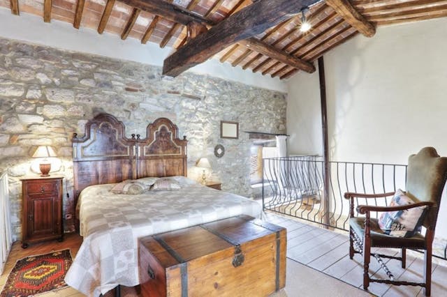 Townhouse Montieri - 2-bedroom old renovated stone townhouse