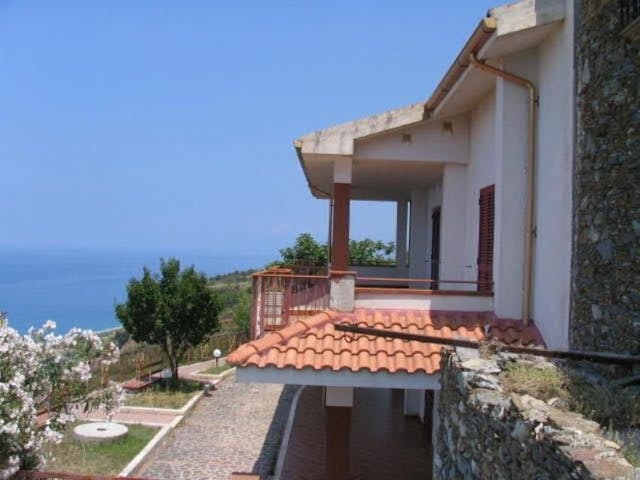 Property in Calabria - Villa Bianca