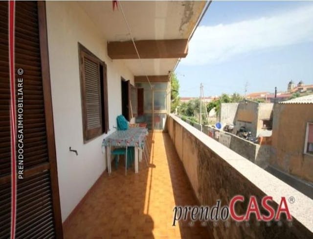 Restored apartment 150m from sea: Ref 509