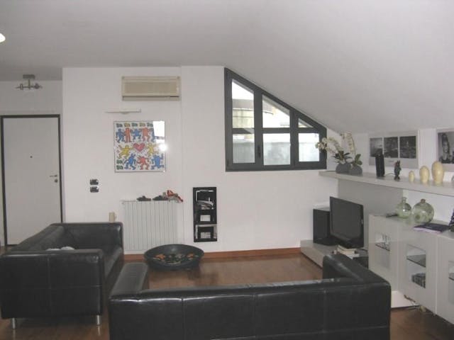 Modern 2-bedroom apartment near coast in Tuscany Ref: V4811