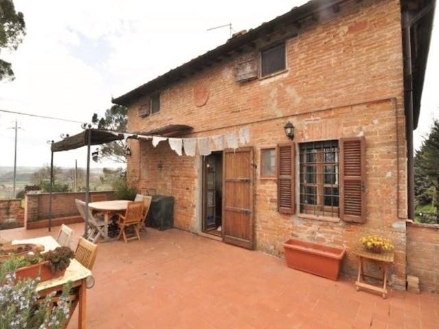 2-bedroom home in Umbria farmhouse with views Ref: CDL300M