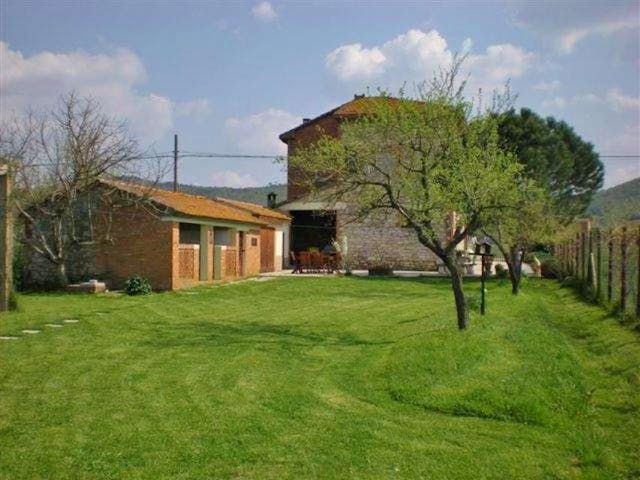 Recently restored farmhouse with private garden and panoramic views Ref PN8323