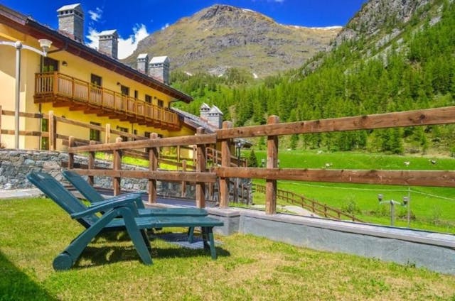 Apartment in ski resort with view on Monte rosa. Ref 11/3995
