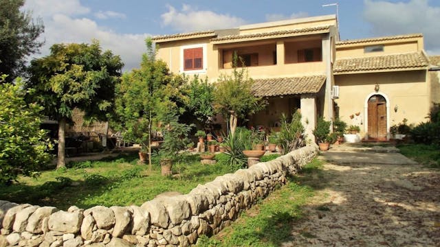 Sea-view villa with separate annex in Sicily Ref: 064-14