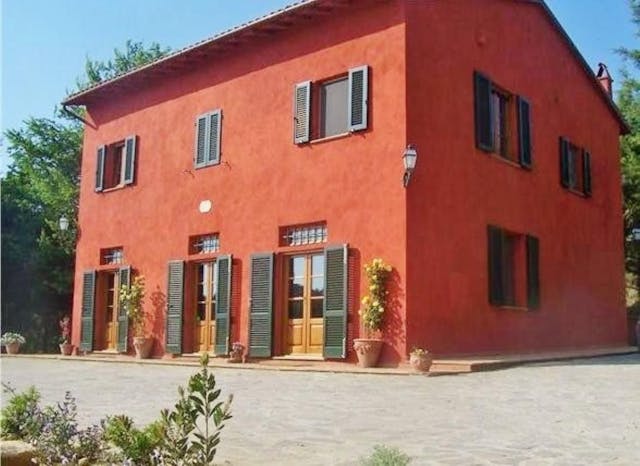 Restored Tuscan villa with pool and olive grove Ref: AYF05