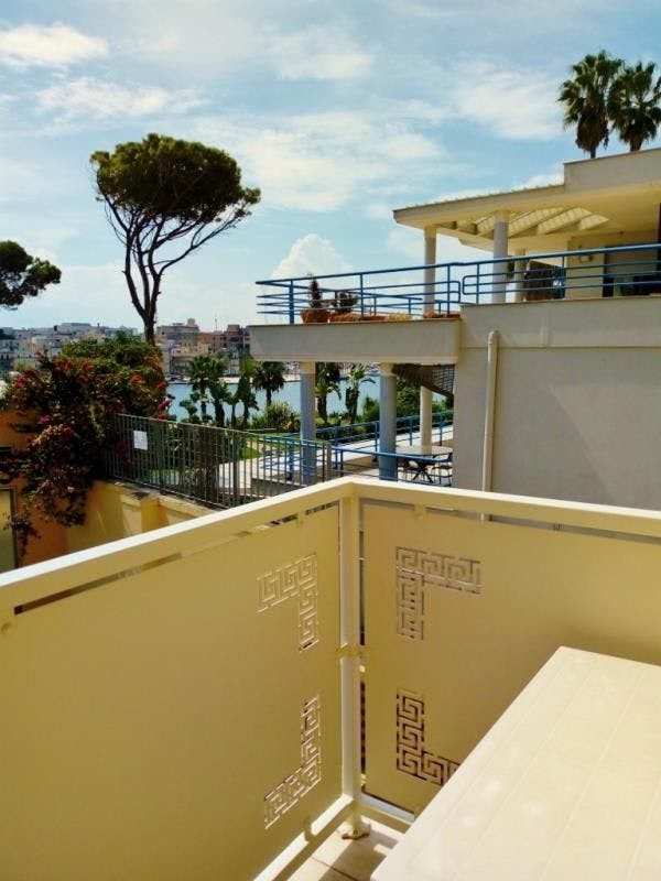Sea-view apartment in Puglia Ref: RMZ01
