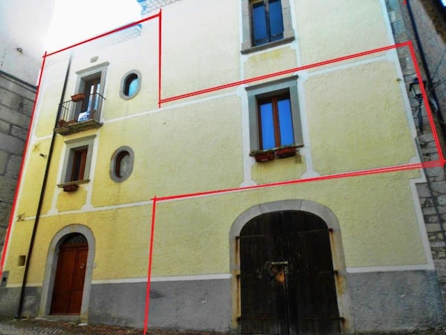 Renovated townhouse in Molise Ref: 220