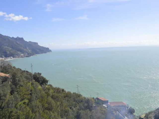 Sea-view terraced rustic property with land lot at Marmorata di Ravello Ref: RPC40