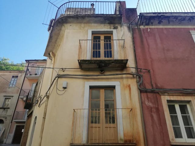 Charming detached house in Sicily Ref: 076-19