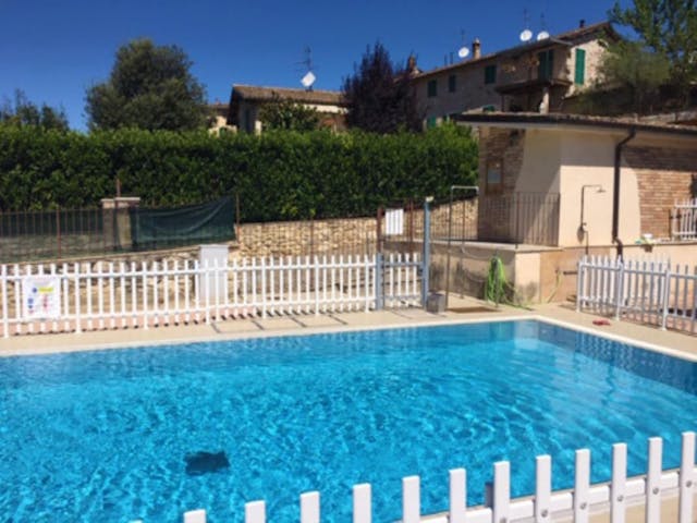 Apartment located in a medieval village with swimming pool, tennis court, relaxation areas and small church - Ref: S245