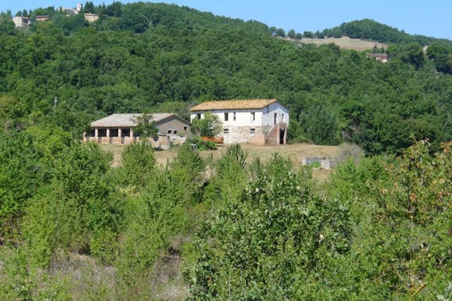 Country house and large annex with a breath-taking view of Todi - Ref: CASALE BELLA VISTA